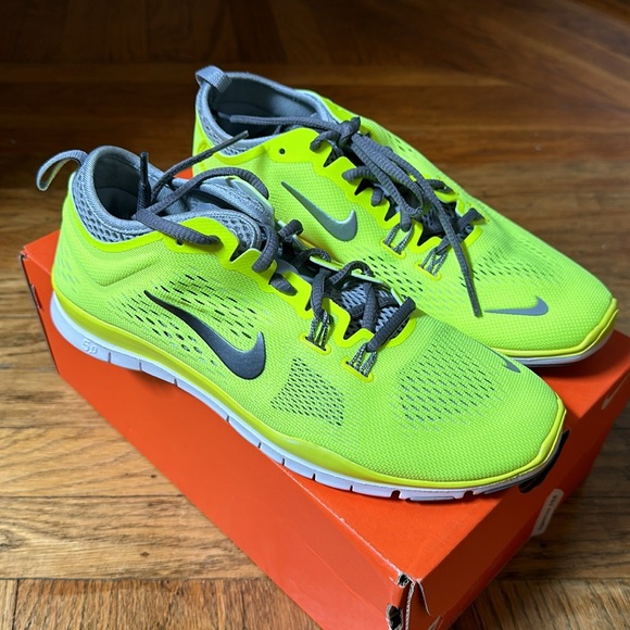 NIB Nike Free 5.0 TR Fit 4 Training Sneaker - Picture 2 of 4